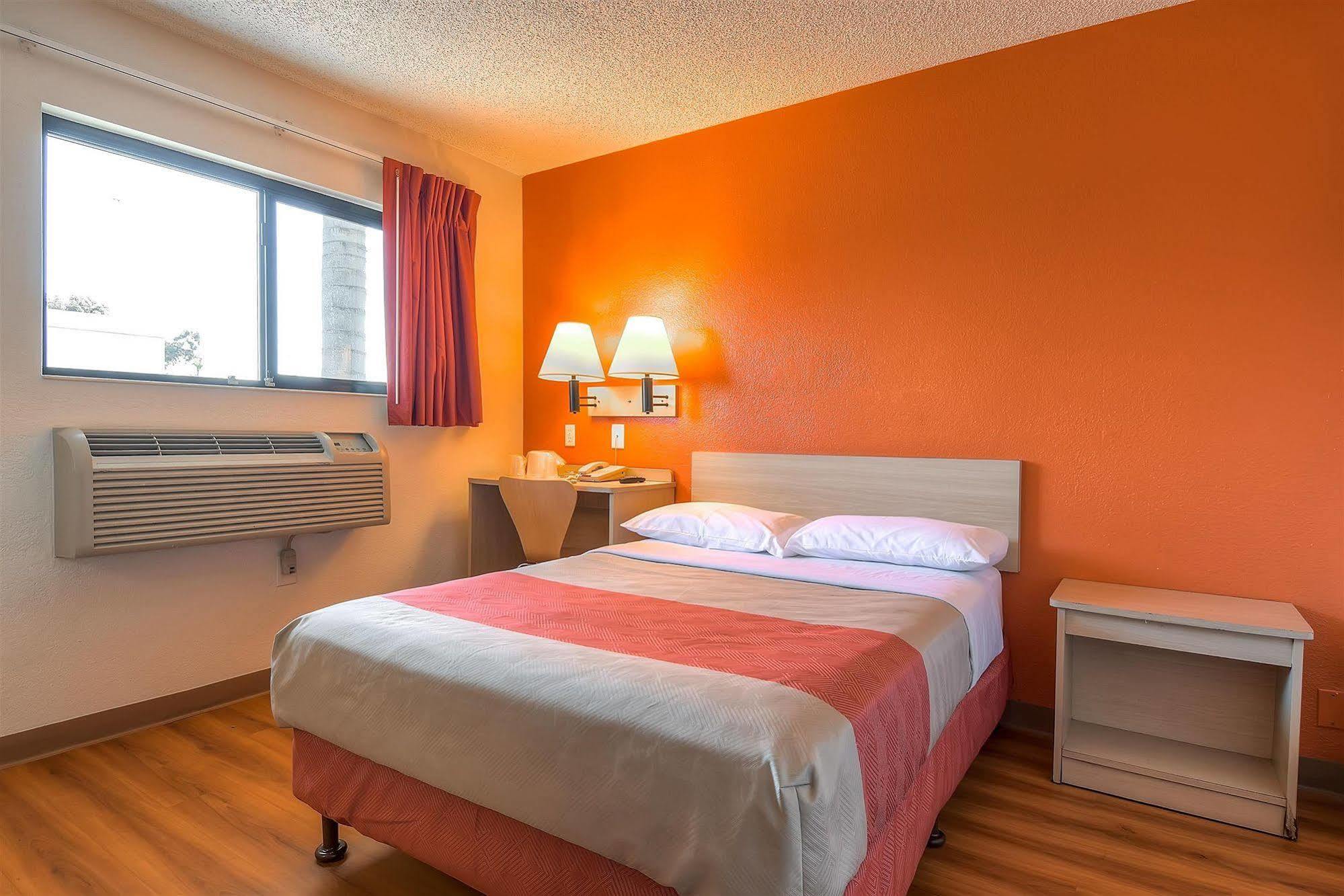 Motel 6-Harbor City, Ca - Los Angeles Карсон Экстерьер фото