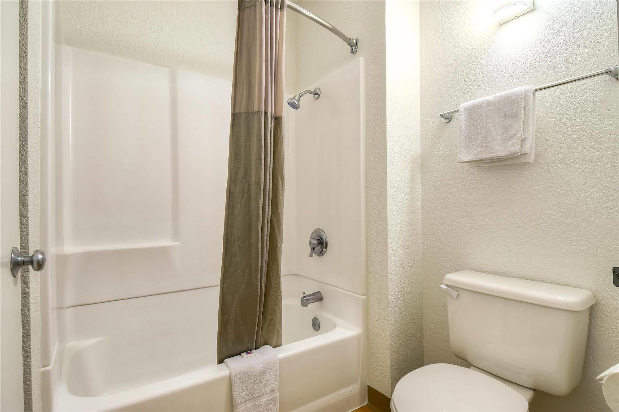 Motel 6-Harbor City, Ca - Los Angeles Карсон Экстерьер фото